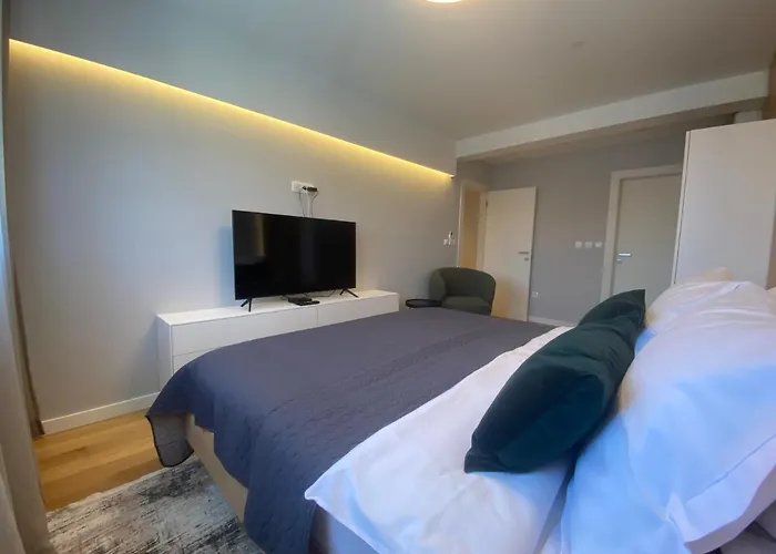 Апартаменты Shell Sky Luxury Penthouse With Private Pool *