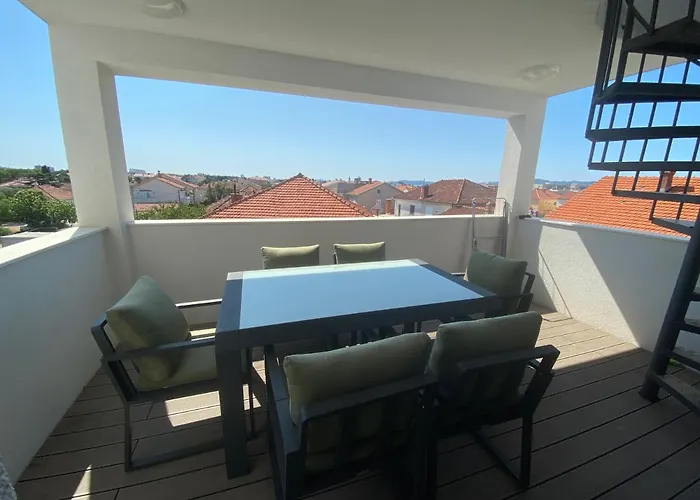 Shell Sky Luxury Penthouse With Private Pool *